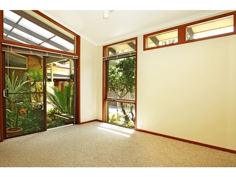 22 Lyrebird Drive, Nowra NSW 2541