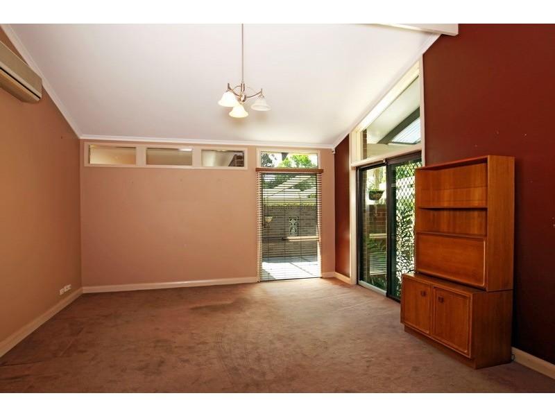 22 Lyrebird Drive, Nowra NSW 2541