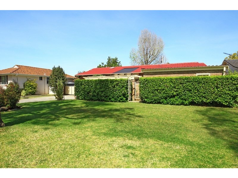 22 Lyrebird Drive, Nowra NSW 2541