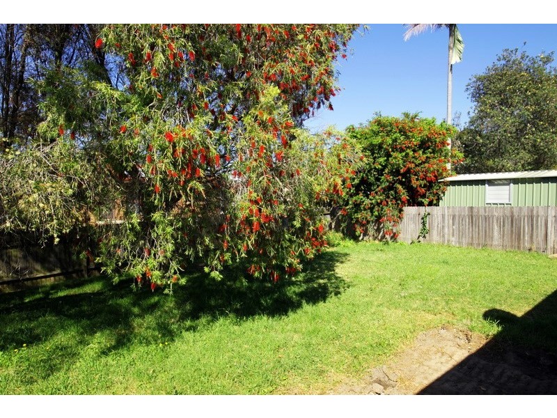 27 Monk Crescent, Bomaderry NSW 2541