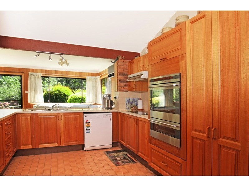 19 West Cambewarra Road, North Nowra NSW 2541