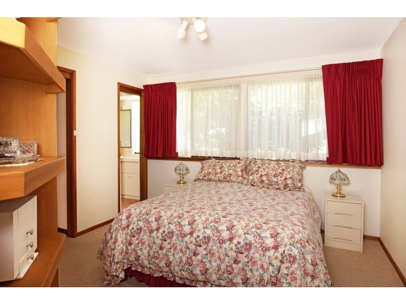 19 West Cambewarra Road, North Nowra NSW 2541