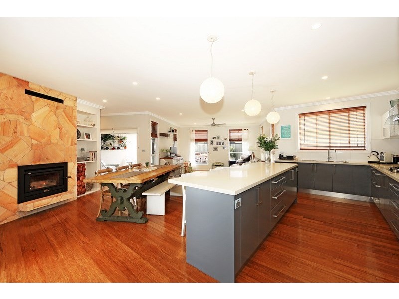 11 Cornwall Close, South Nowra NSW 2541