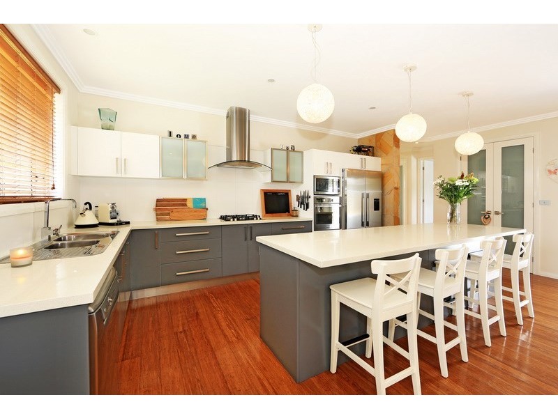 11 Cornwall Close, South Nowra NSW 2541