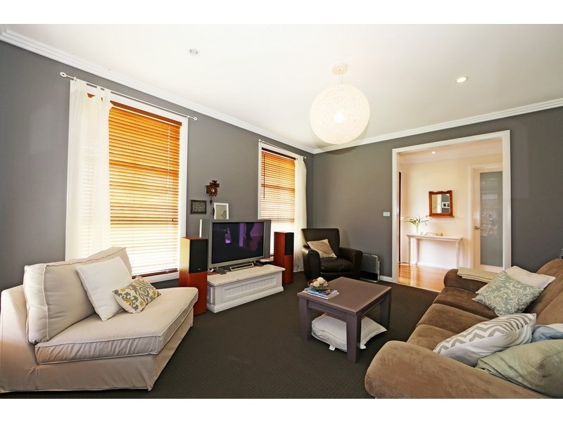 11 Cornwall Close, South Nowra NSW 2541