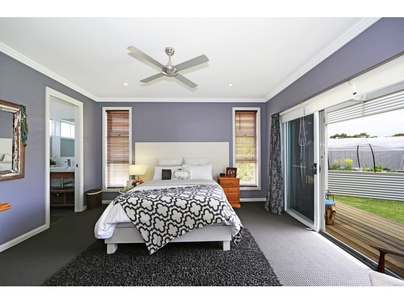 11 Cornwall Close, South Nowra NSW 2541