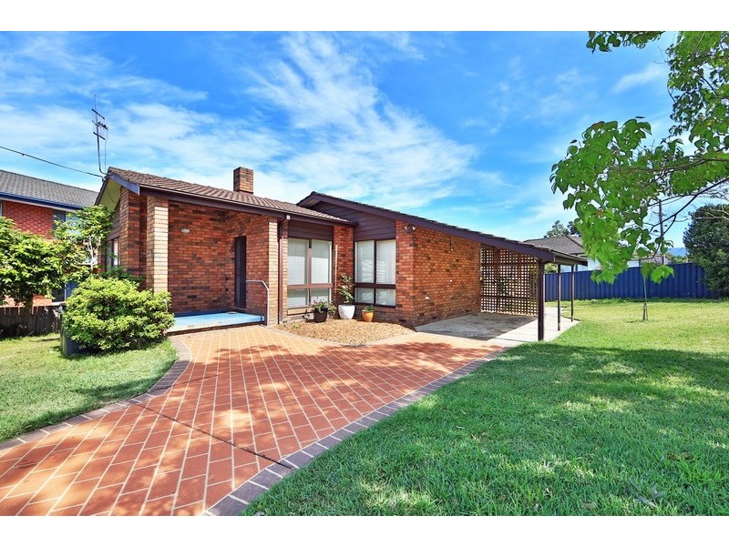 3 Albatross Road, Nowra NSW 2541