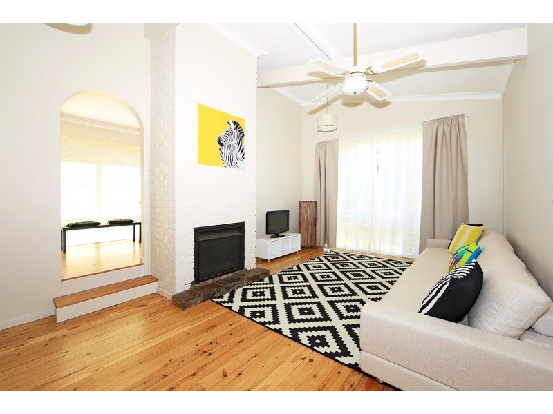 3 Albatross Road, Nowra NSW 2541