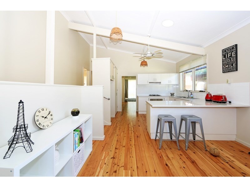 3 Albatross Road, Nowra NSW 2541