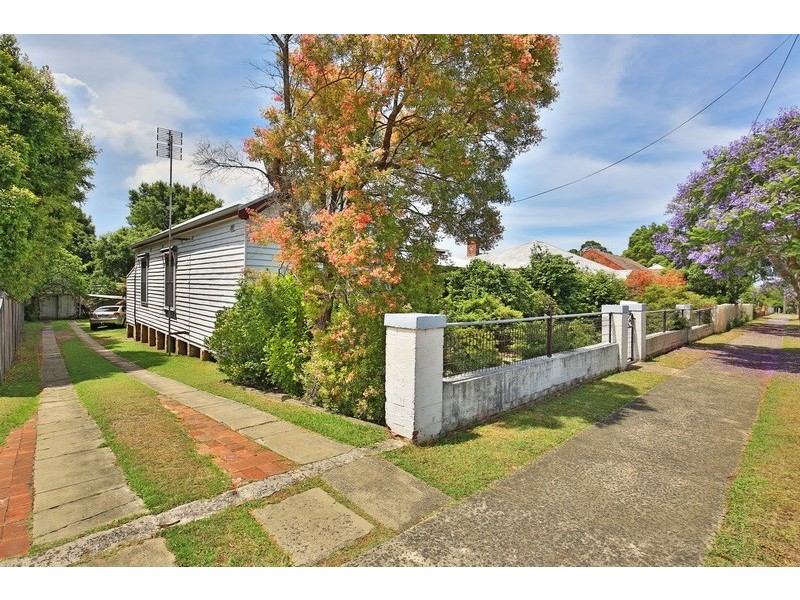 13 Junction Street, Nowra NSW 2541