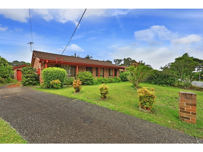 6 Clarke Avenue, North Nowra NSW 2541