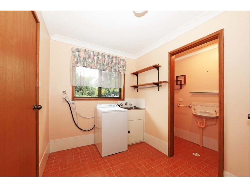 6 Clarke Avenue, North Nowra NSW 2541