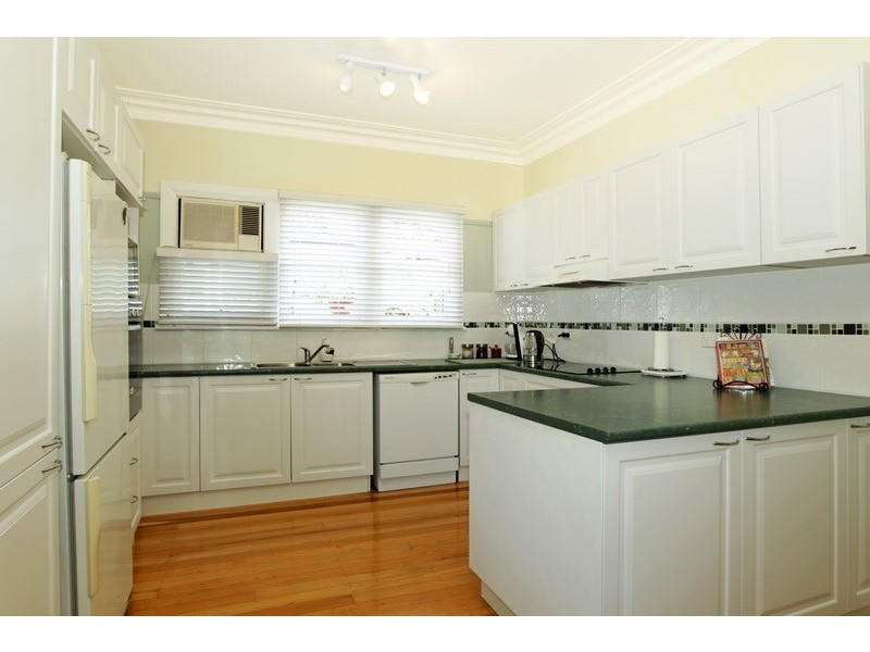 6 Jervis Street, Nowra NSW 2541