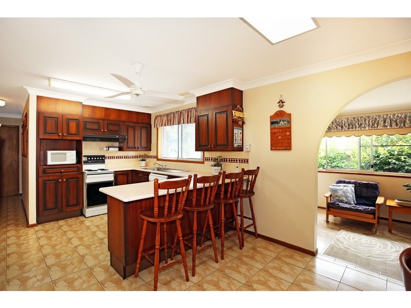17 Penrose Drive, Bomaderry NSW 2541
