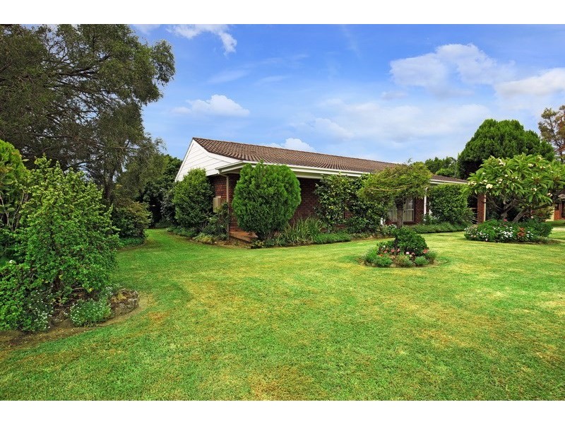 17 Penrose Drive, Bomaderry NSW 2541