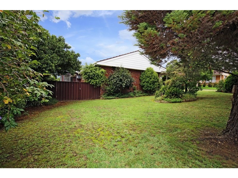 17 Penrose Drive, Bomaderry NSW 2541