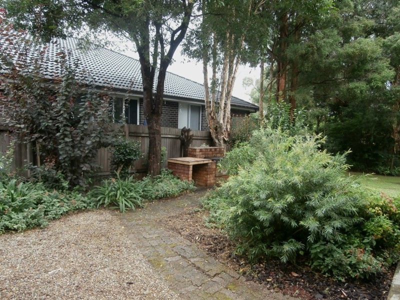 6 Nooramunga Avenue, Cambewarra NSW 2540