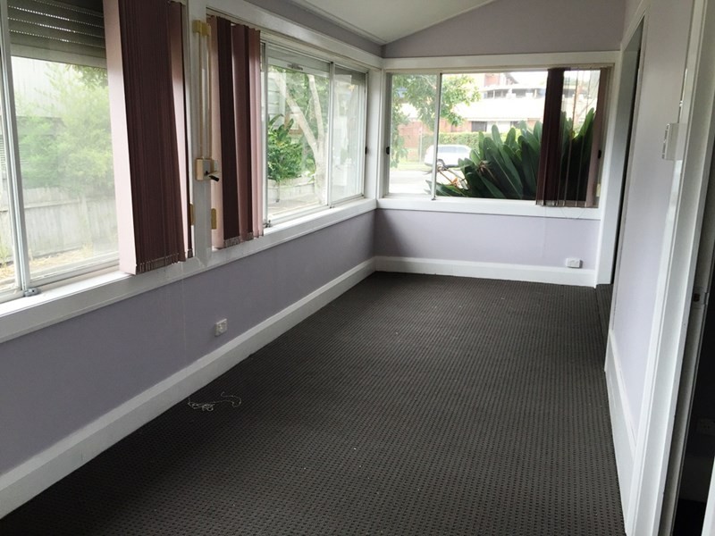 77 Osborne Street, Nowra NSW 2541