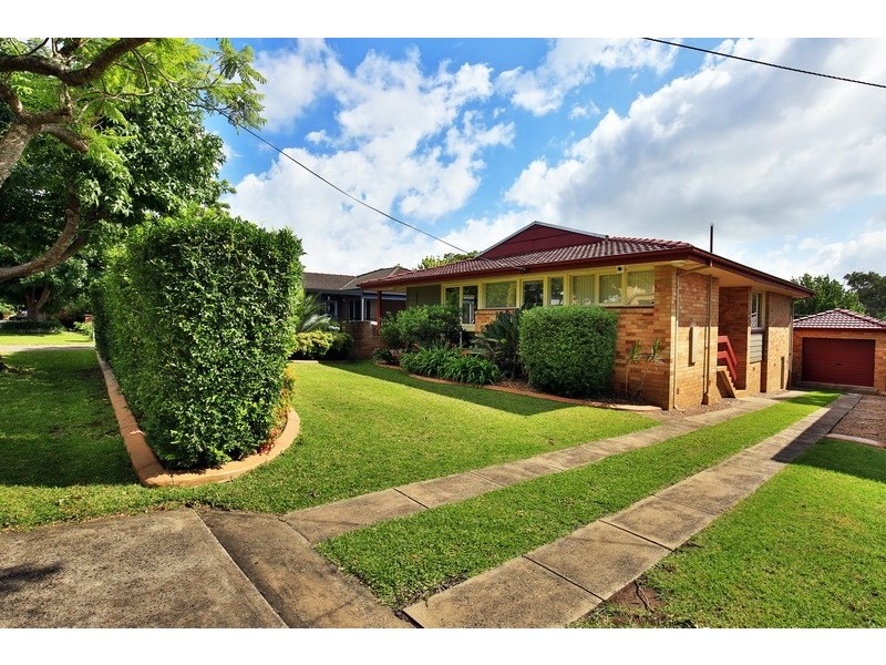 13 Hewlett Avenue, North Nowra NSW 2541