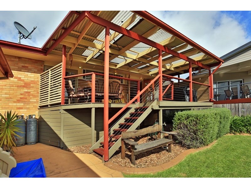 13 Hewlett Avenue, North Nowra NSW 2541