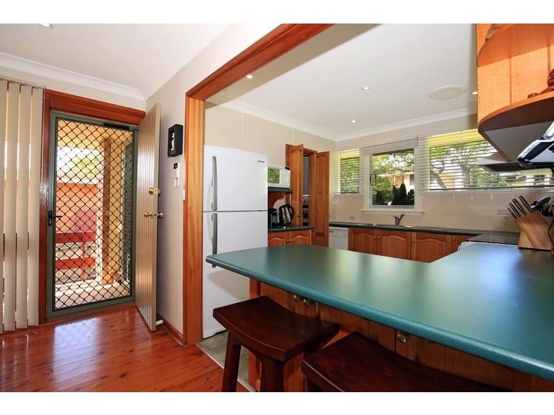 13 Hewlett Avenue, North Nowra NSW 2541