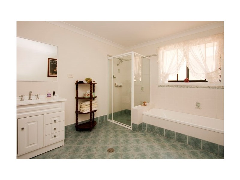 21 Mountain Ash Place, Worrigee NSW 2540