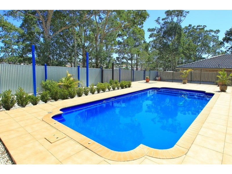 21 Mountain Ash Place, Worrigee NSW 2540