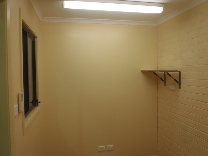 3/6 Victa Way, Bomaderry NSW 2541