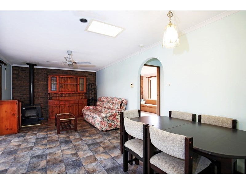 104 Warren Avenue, North Nowra NSW 2541