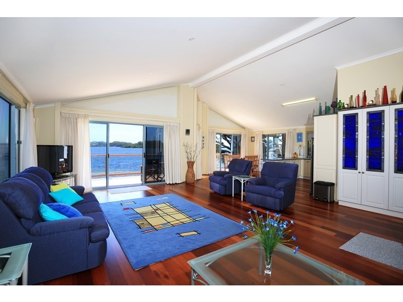 44 Haiser Road, Greenwell Point NSW 2540