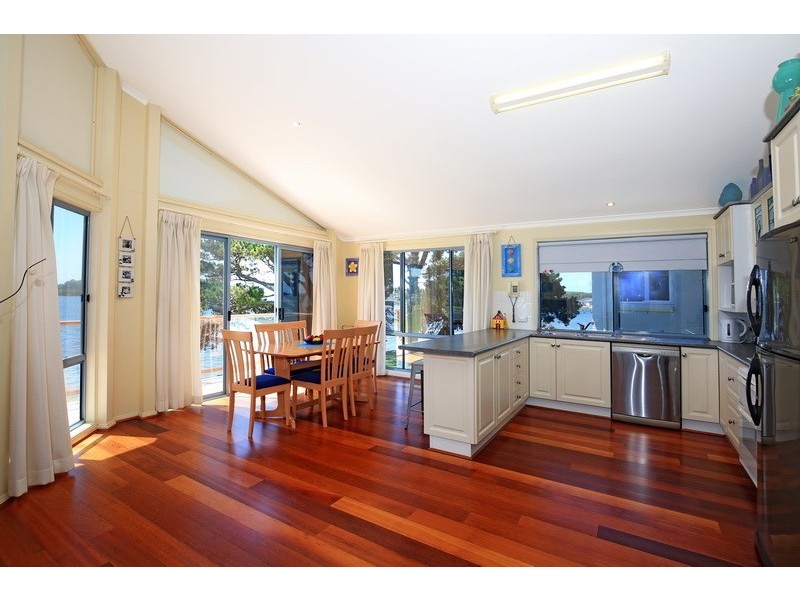 44 Haiser Road, Greenwell Point NSW 2540