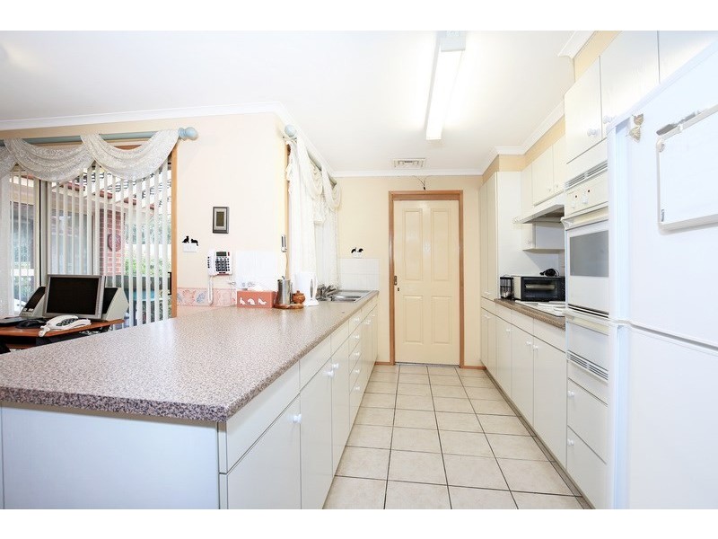 9 Robinia Way, Worrigee NSW 2540