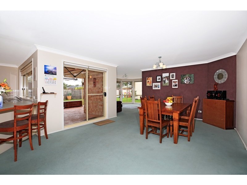 10 Almond Grove, Worrigee NSW 2540