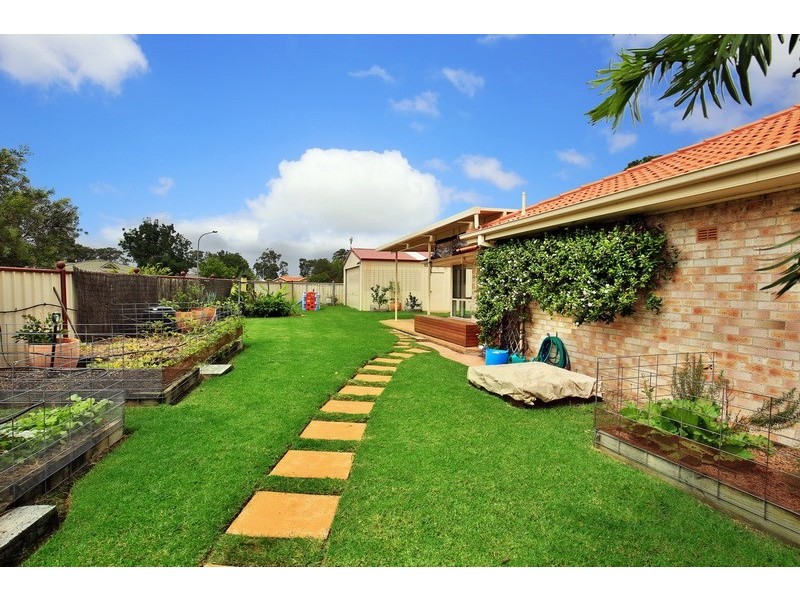 10 Almond Grove, Worrigee NSW 2540