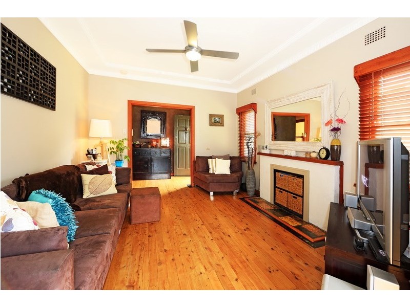 30 Cambewarra Road, Bomaderry NSW 2541