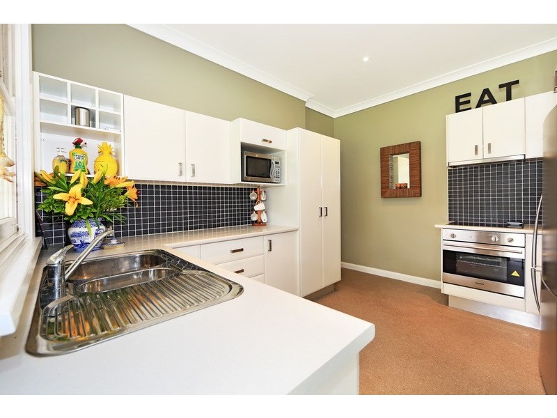 30 Cambewarra Road, Bomaderry NSW 2541