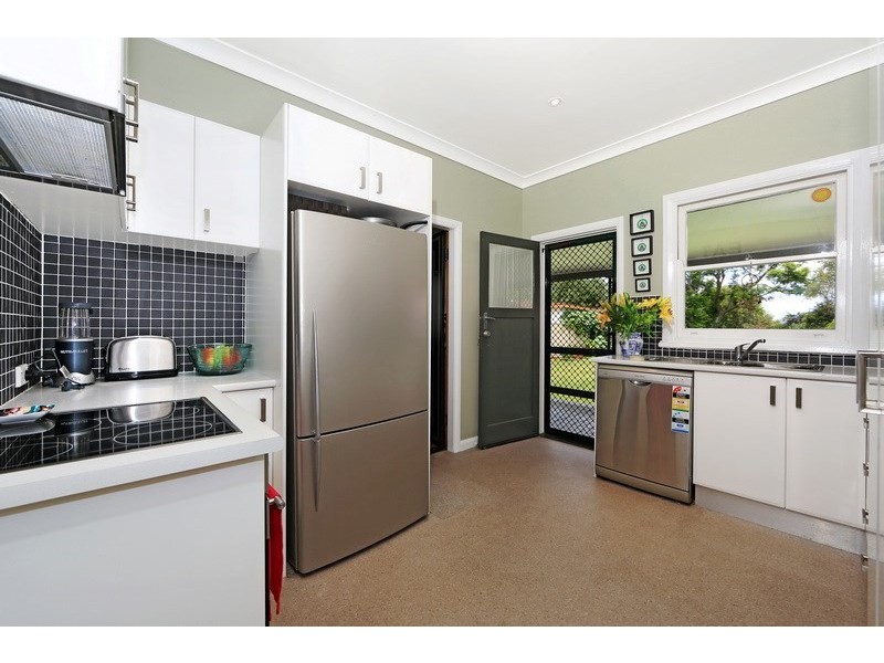 30 Cambewarra Road, Bomaderry NSW 2541