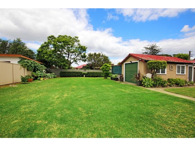 30 Cambewarra Road, Bomaderry NSW 2541