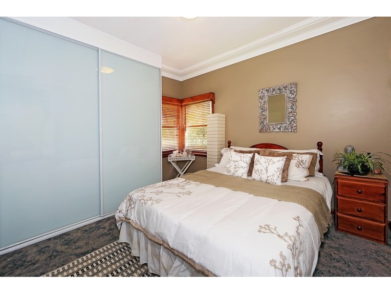 30 Cambewarra Road, Bomaderry NSW 2541