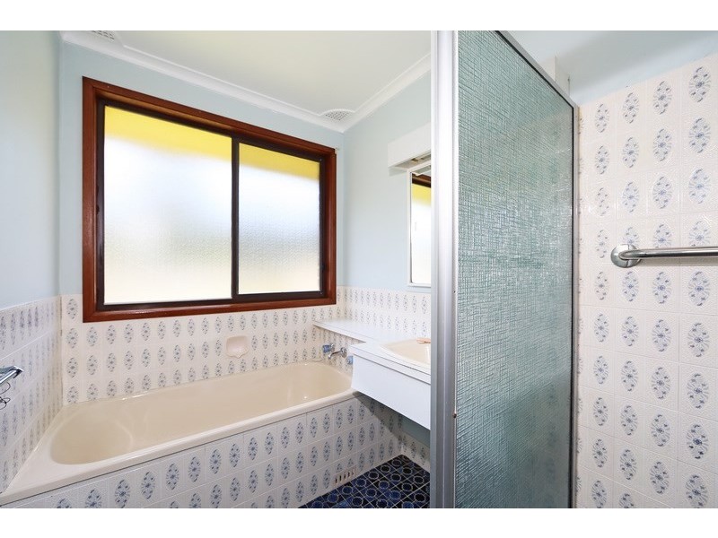 10 McLay Avenue, Shoalhaven Heads NSW 2535