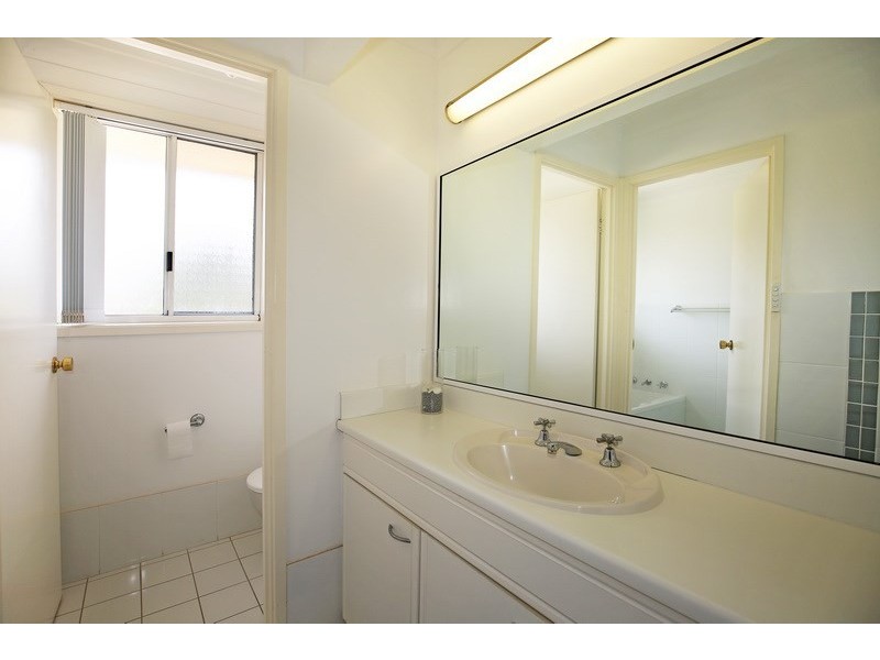 14 Elvin Drive, Bomaderry NSW 2541