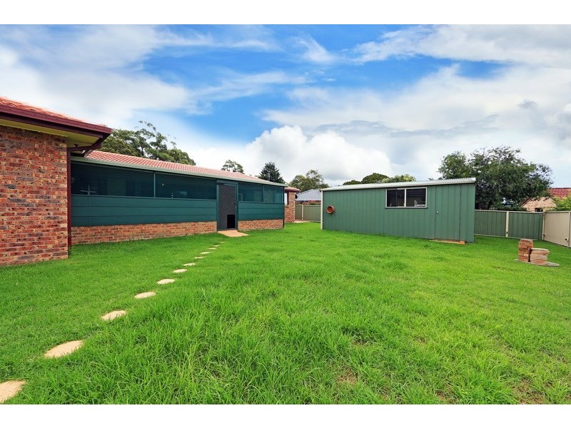 3 Formby Close, Bomaderry NSW 2541