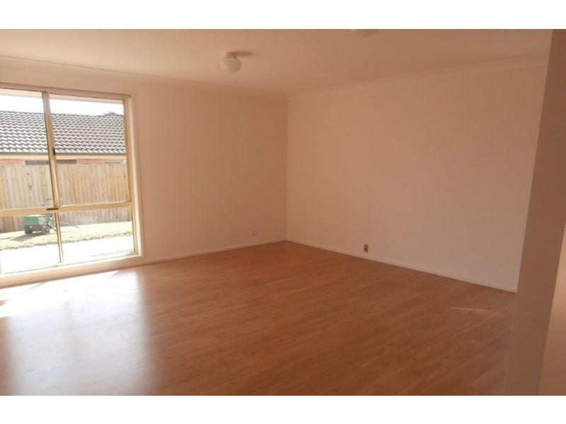 19 Illawarra Circuit, Worrigee NSW 2540