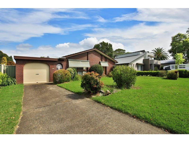 3 Lyrebird Drive, Nowra NSW 2541