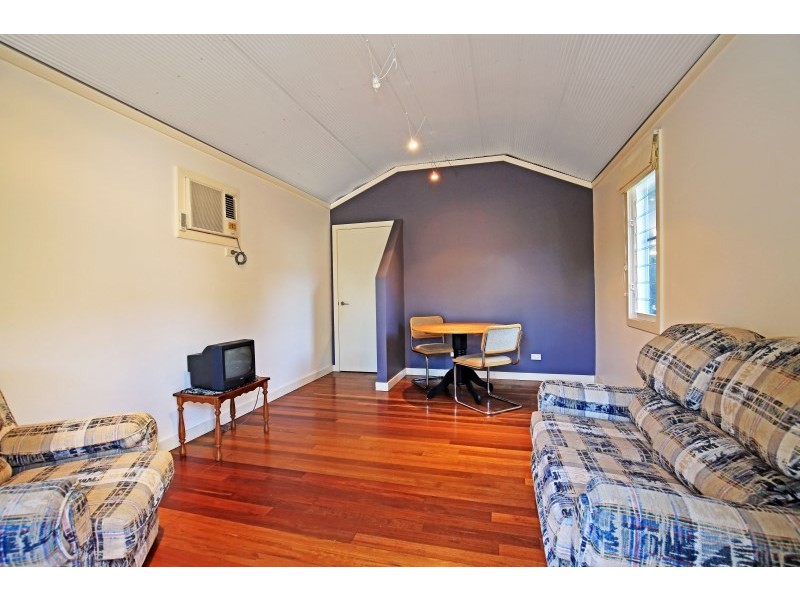 9 Philip Drive, North Nowra NSW 2541