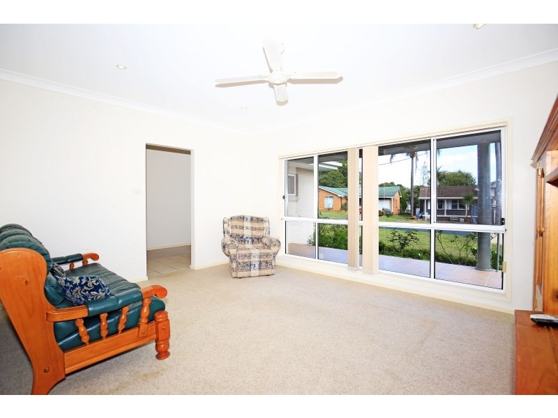 9 Philip Drive, North Nowra NSW 2541