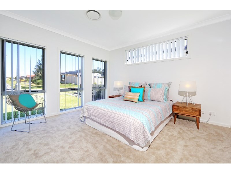 2/17 Bluewattle Road, Worrigee NSW 2540