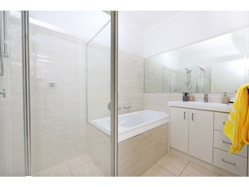 2/17 Bluewattle Road, Worrigee NSW 2540