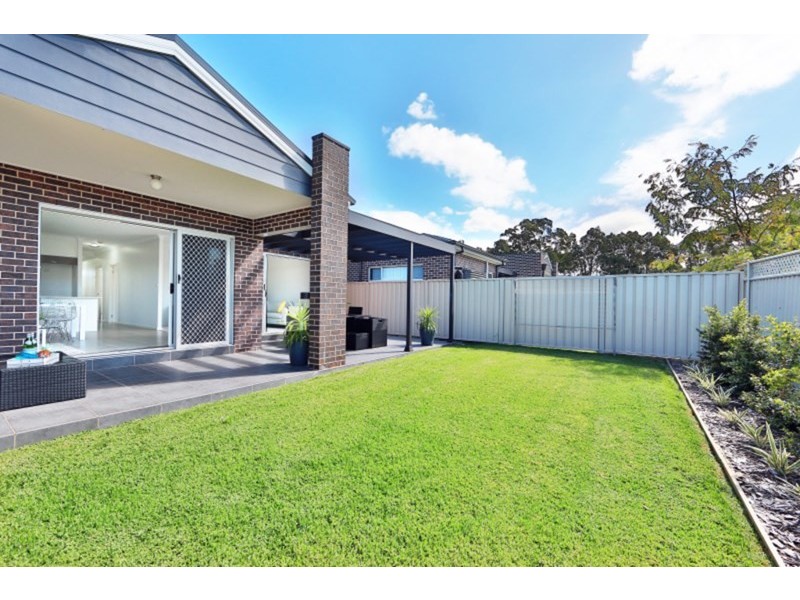2/17 Bluewattle Road, Worrigee NSW 2540