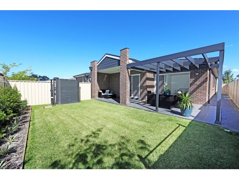 2/17 Bluewattle Road, Worrigee NSW 2540
